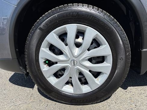 Used 2016 Nissan Rogue S AWD/4WD image 11