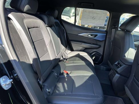 New 2026 Chevrolet Equinox EV LT w/ Convenience Package II image 23