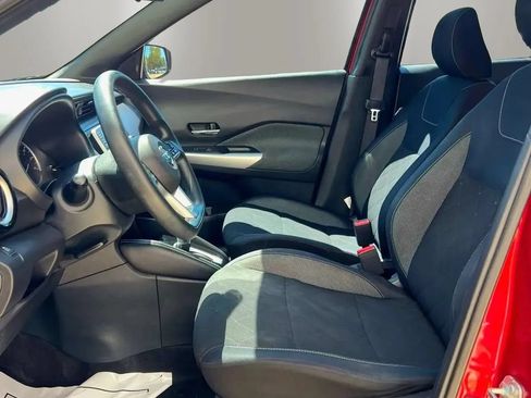 Used 2018 Nissan Kicks SV w/ Exterior Package FWD image 21