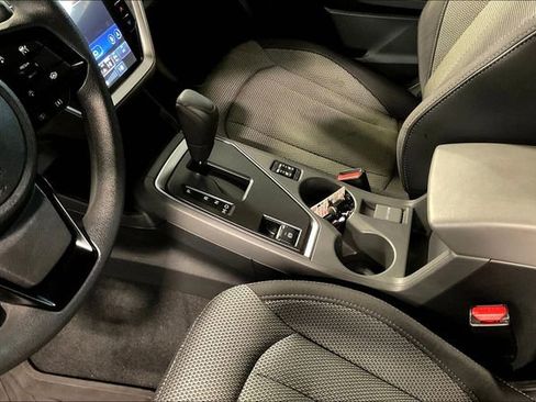Used 2024 Subaru Crosstrek 2.0i Premium image 17