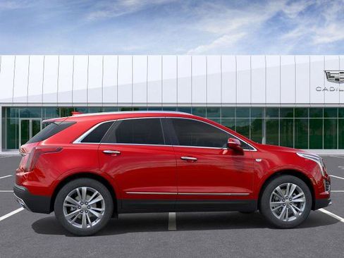 New 2026 Cadillac XT5 Premium Luxury image 2