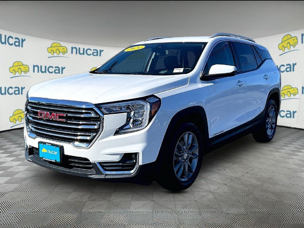 Used 2024 GMC Terrain SLT AWD/4WD image 3