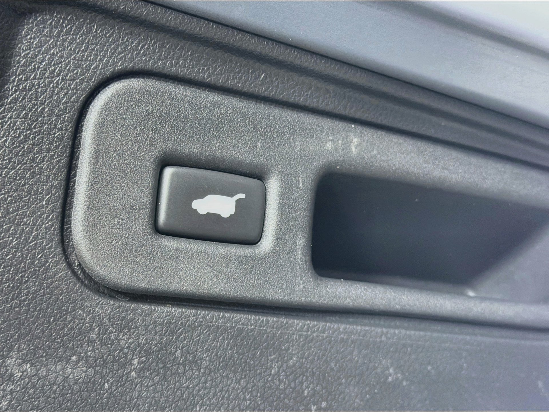 Used 2025 Honda Passport EX-L image 14