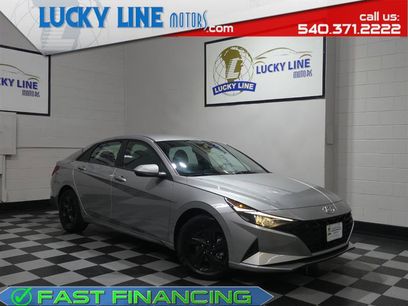 Used 2022 Hyundai Elantra SEL w/ Preferred Accessory Package
