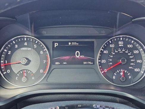 Used 2022 Kia Forte GT-Line w/ GT-Line Technology Package FWD image 11