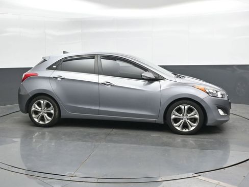 Used 2013 Hyundai Elantra GT w/ Style Pkg FWD image 4