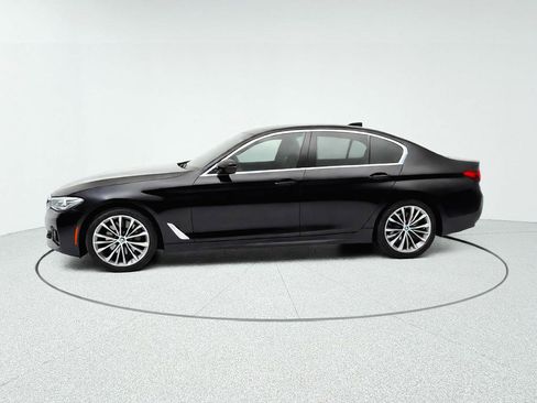 Used 2021 BMW 530i xDrive w/ Premium Package AWD/4WD image 3