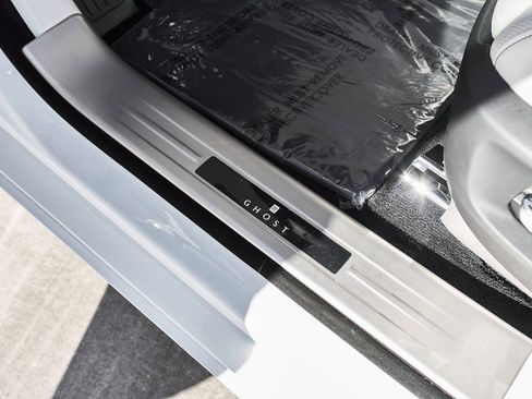 Used 2023 Rolls-Royce Ghost Base w/ Ghost Package image 39