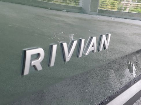 Used 2023 Rivian R1T Adventure image 5