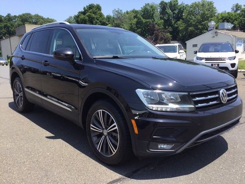 Used 2018 Volkswagen Tiguan SEL AWD/4WD image 6