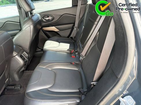 Certified 2018 Jeep Cherokee Limited FWD image 38
