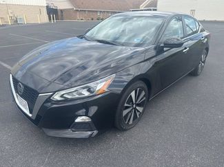 Used 2021 Nissan Altima 2.5 SV video 1