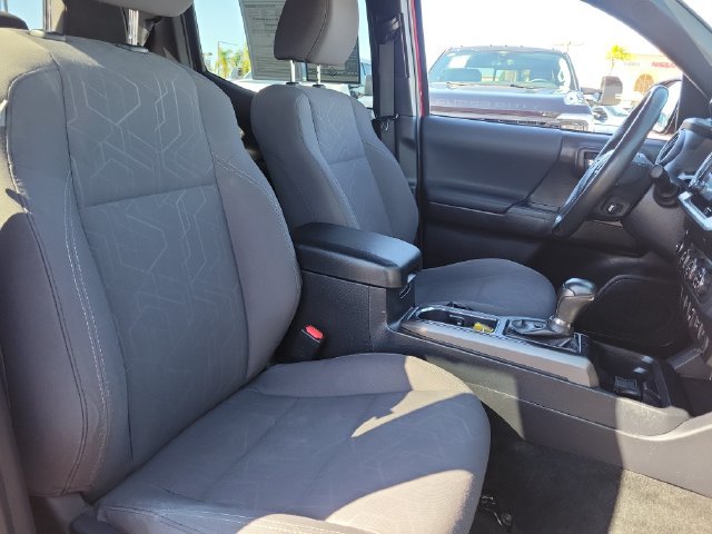 Used 2019 Toyota Tacoma TRD Sport w/ Technology Package RWD image 23