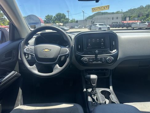 Used 2021 Chevrolet Colorado W/T w/ Custom Special Edition AWD/4WD image 16