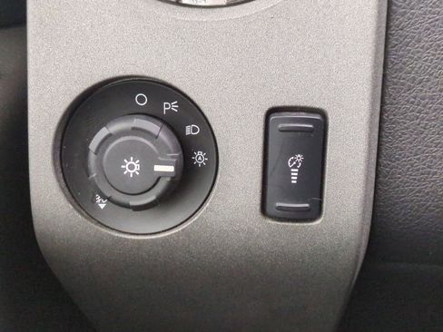 Used 2011 Ford F350 Lariat w/ Lariat Interior Pkg image 27