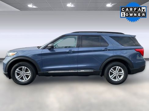 Used 2021 Ford Explorer XLT w/ Class III Trailer Tow Package image 2