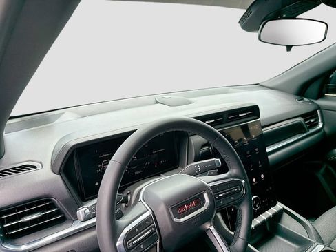 Used 2025 GMC Terrain Elevation AWD/4WD image 11