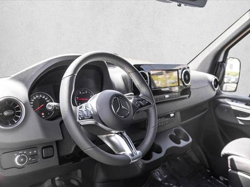 New 2026 Mercedes-Benz Sprinter 2500 image 10