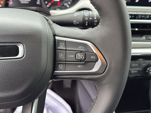 Certified 2024 Jeep Compass Limited image 17