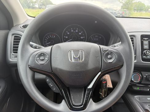 Certified 2021 Honda HR-V LX image 23