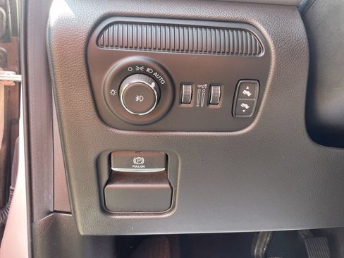 Used 2024 Jeep Wagoneer Series II w/ Flexible Seating Group AWD/4WD image 20