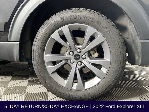 Used 2022 Ford Explorer XLT w/ Equipment Group 202A image 35