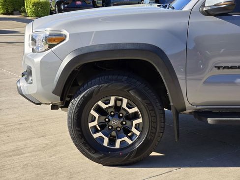 Certified 2019 Toyota Tacoma TRD Off-Road w/ TRD Premium Off Road Package image 6