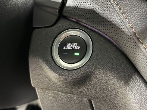 Used 2020 Chevrolet Equinox Premier image 33