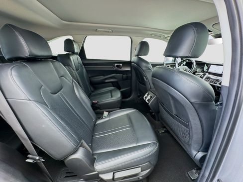 Used 2024 Kia Sorento EX w/ Panoramic Sunroof Package AWD/4WD image 20