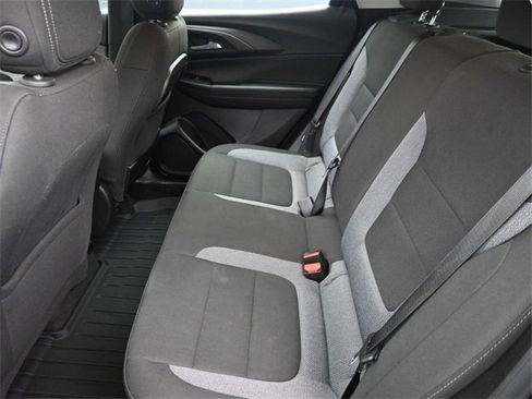 Used 2022 Chevrolet TrailBlazer LS image 18
