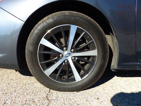 Used 2021 Subaru Impreza 2.0i Premium image 13