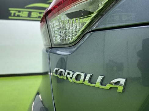 Used 2021 Toyota Corolla LE image 13