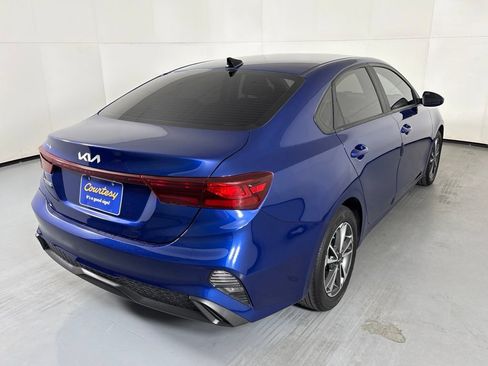 Used 2023 Kia Forte LXS FWD image 8