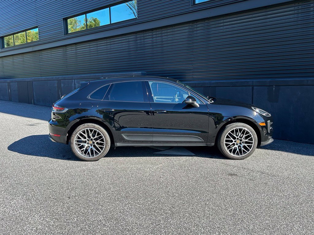 Certified 2020 Porsche Macan AWD/4WD image 11