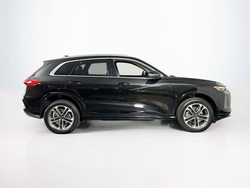 Used 2025 Audi Q5 Premium w/ Convenience Package AWD/4WD image 6