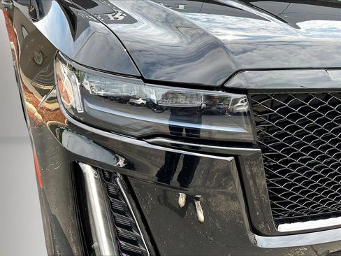 Used 2023 Cadillac Escalade ESV V w/ LPO, ONYX Package AWD/4WD image 29