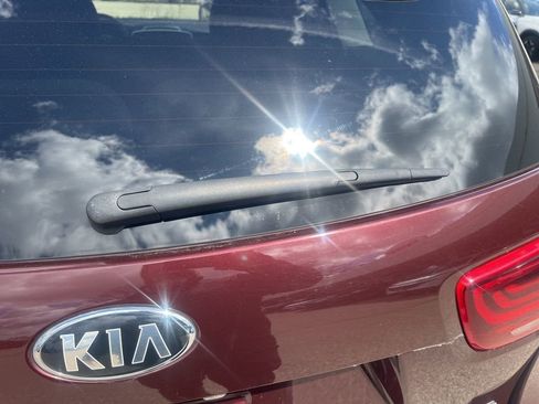Used 2019 Kia Sorento LX image 34