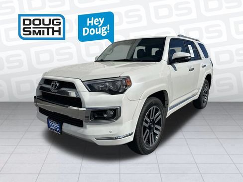 Used 2016 Toyota 4Runner Limited AWD/4WD image 3
