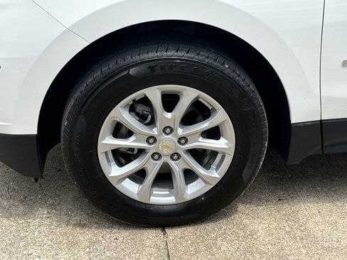 Used 2021 Chevrolet Equinox LT AWD/4WD image 12