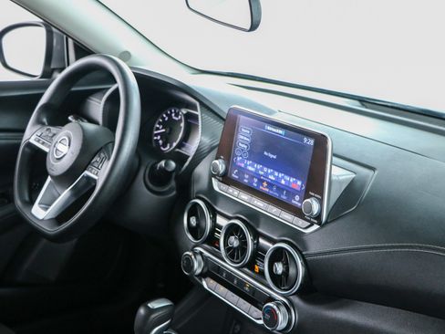 Used 2025 Nissan Sentra SV FWD image 25