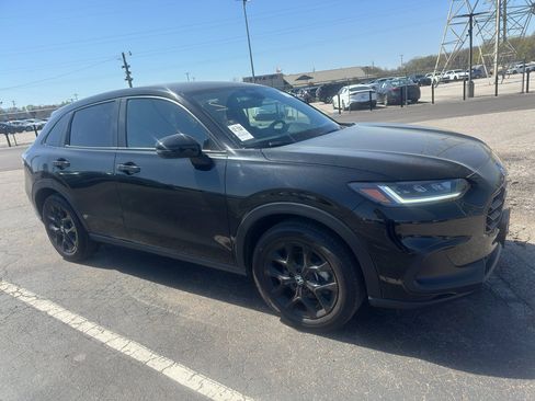 Used 2025 Honda HR-V Sport image 1