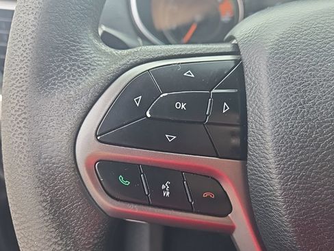 Used 2019 Jeep Cherokee Latitude w/ Popular Appearance Group AWD/4WD image 15