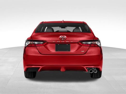 Used 2023 Toyota Camry SE FWD image 5