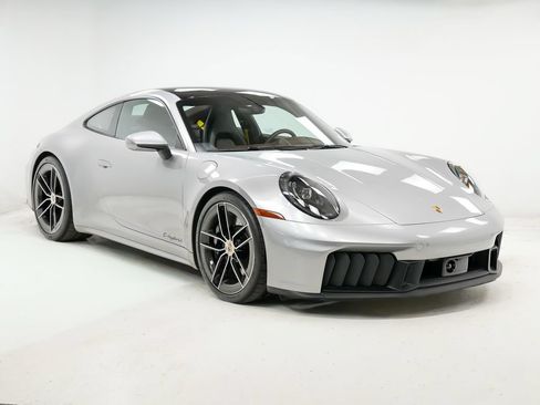 Certified 2026 Porsche 911 Carrera 4 GTS AWD/4WD image 8