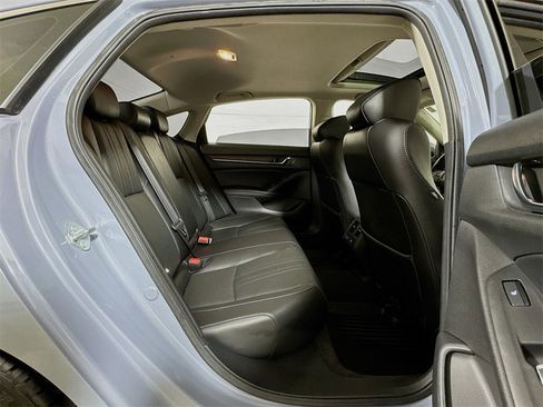 Used 2021 Honda Accord Touring image 27