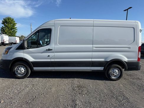 Used 2023 Ford Transit 250 Medium Roof AWD w/ Load Area Protection Package image 6