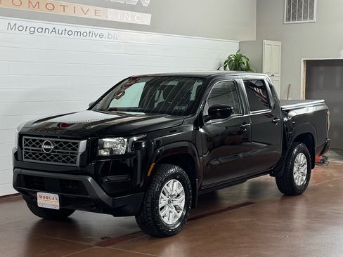 Used 2022 Nissan Frontier SV w/ Technology Package image 8