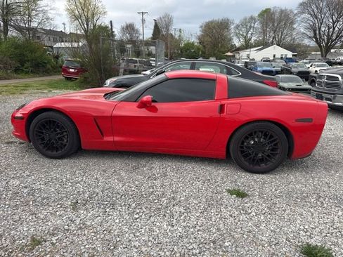 Used 2010 Chevrolet Corvette Coupe w/ Preferred Equipment Group image 3