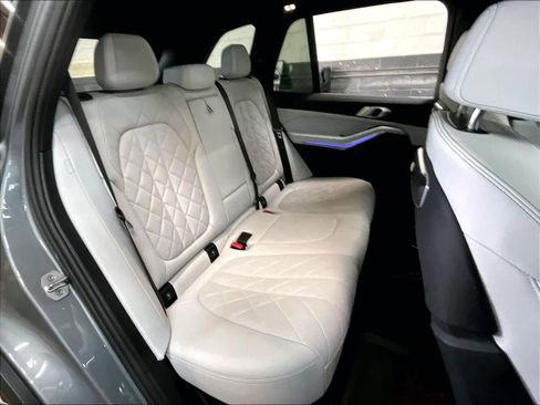 Used 2024 BMW X5 xDrive40i w/ Premium Package image 29