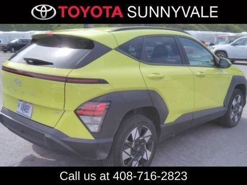 Used 2025 Hyundai Kona SEL image 2